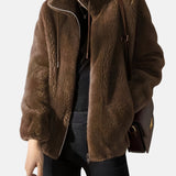 Alya – Jacke aus weichem Fellimitat mit Reißverschluss