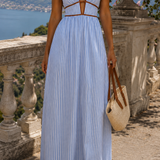 Laurina | Langes gestreiftes Kleid mit Cut-out-Ausschnitt