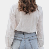 Flüstern der Weide | Zarte Bluse mit einzigartigem Design