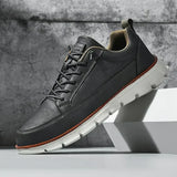 Sneaker aus Leder Giorgio - Stil und Komfort