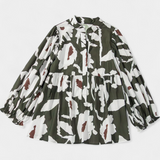 Filomena | Bluse mit halben Knöpfen und Puffärmeln im abstrakten Blumenmuster
