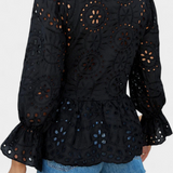Kayden | Fließender Boho-Top mit Spitzenverzierungen
